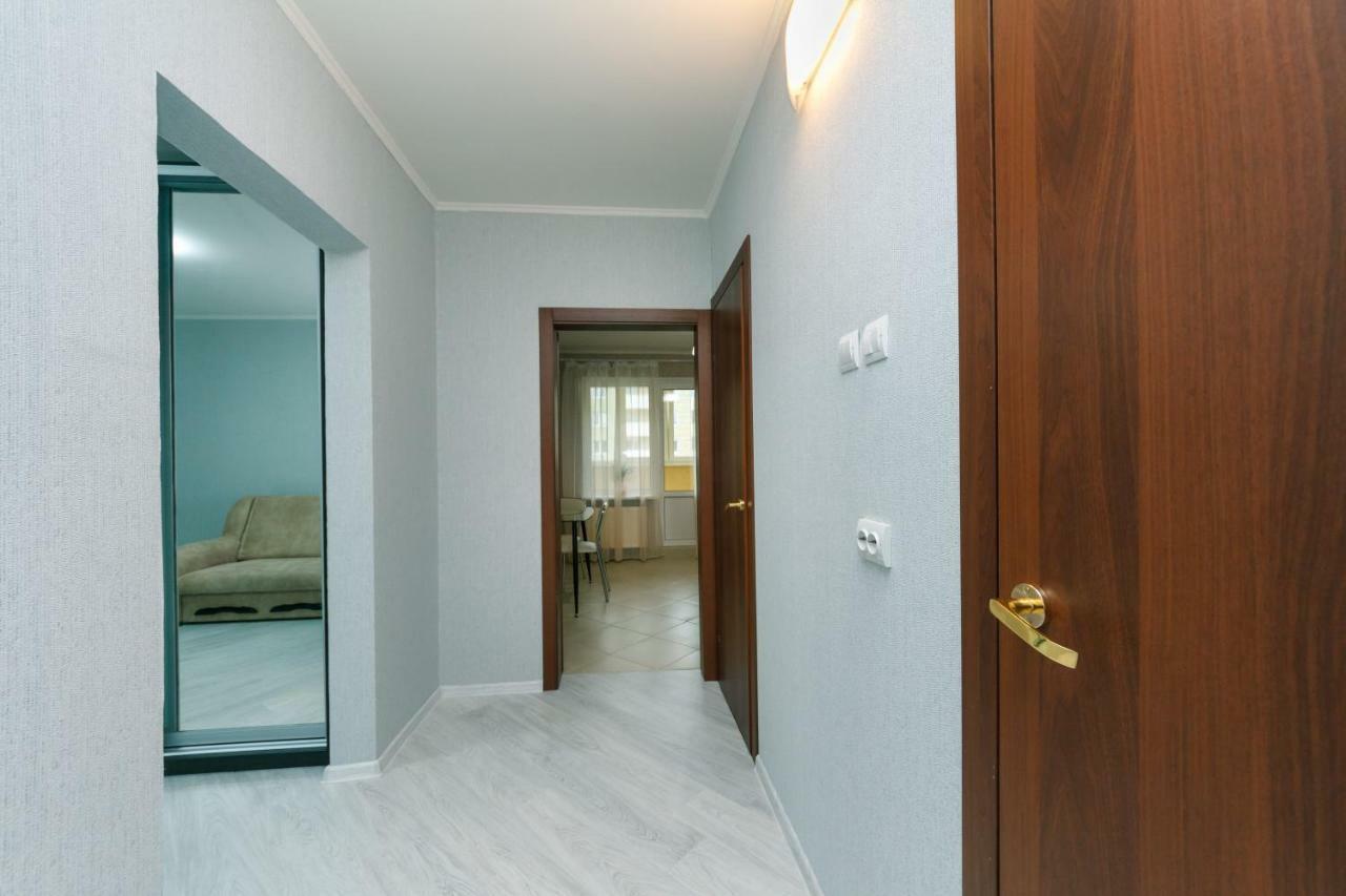 Видовая Квартира Yaroslavichi-2 Wyschhorod Exterior foto